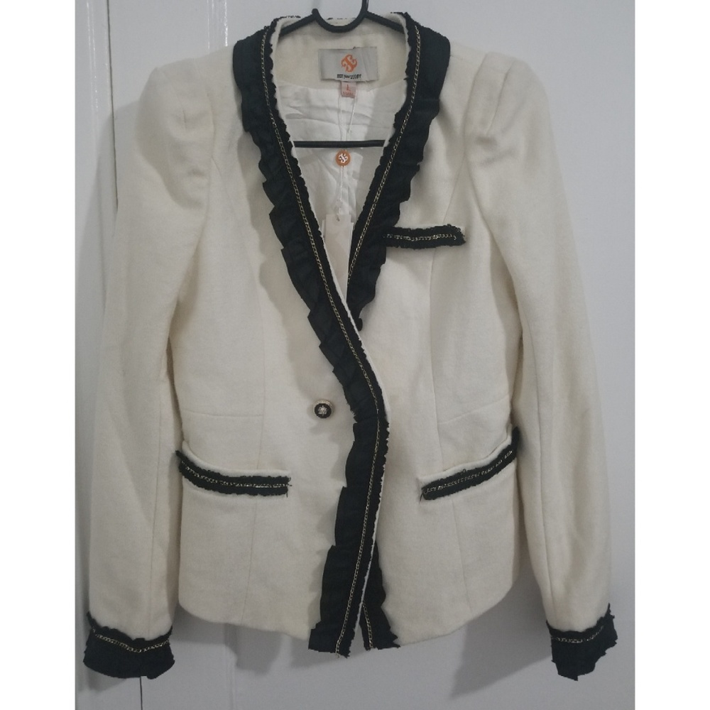 SEE your STORY blazer